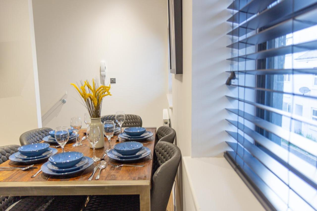 Apartment At The Level - *